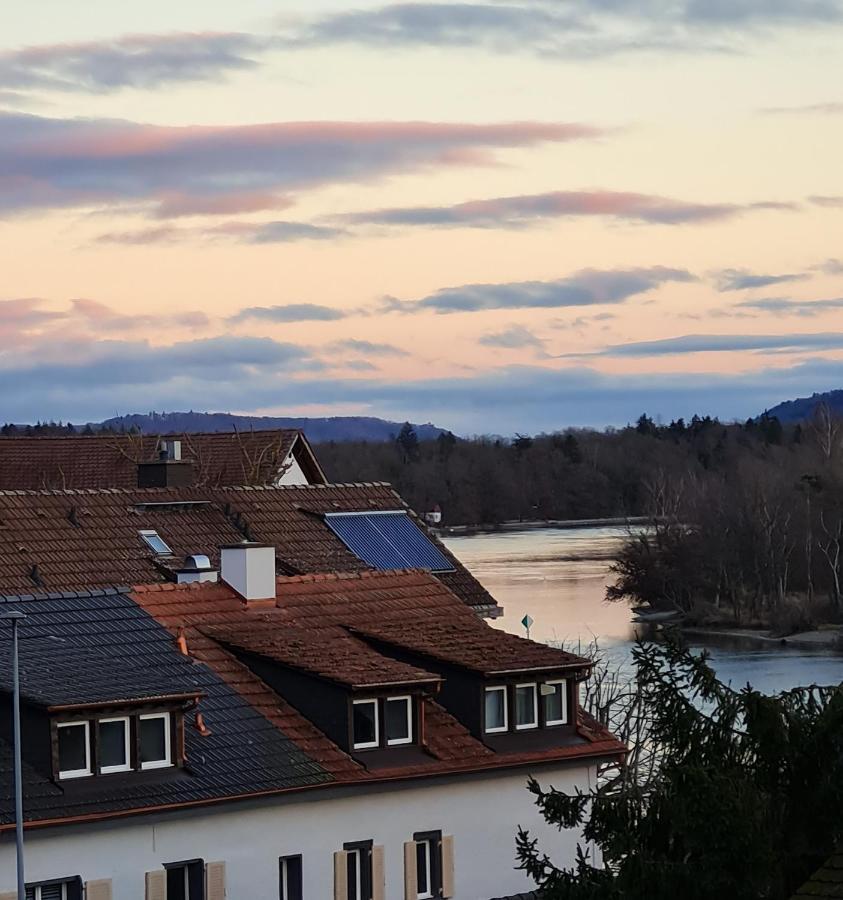 Ferienwohnung Rheinblick In Buesingen -Keine Monteure- Busingen Buitenkant foto