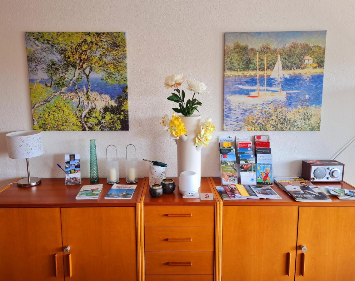 Ferienwohnung Rheinblick In Buesingen -Keine Monteure- Busingen Buitenkant foto