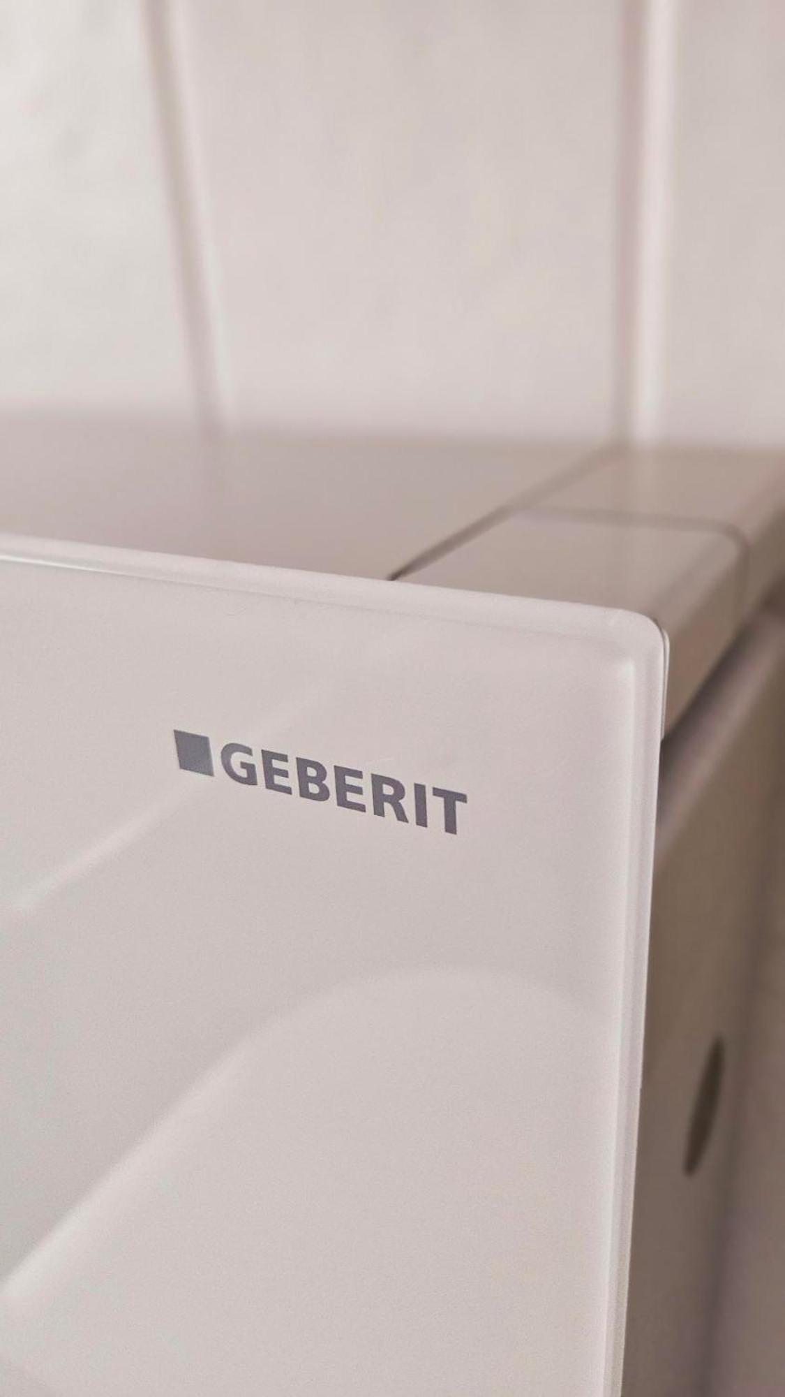 Ferienwohnung Rheinblick In Buesingen -Keine Monteure- Busingen Buitenkant foto